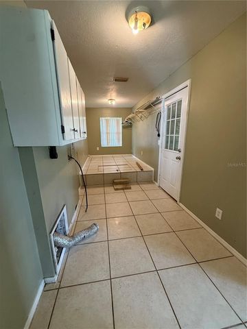 40907 W 3RD AVENUE, Umatilla, FL 32784