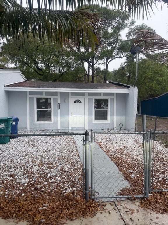 3886 NW 213th Street, Miami Gardens, FL 33055