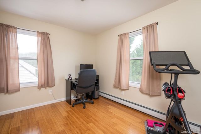 98 Hardy Lane, Westbury, NY 11590