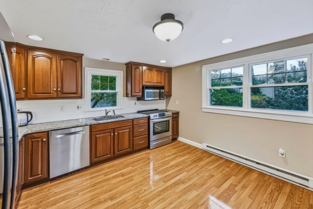 20 Gover Rd, Millbury, MA 01527