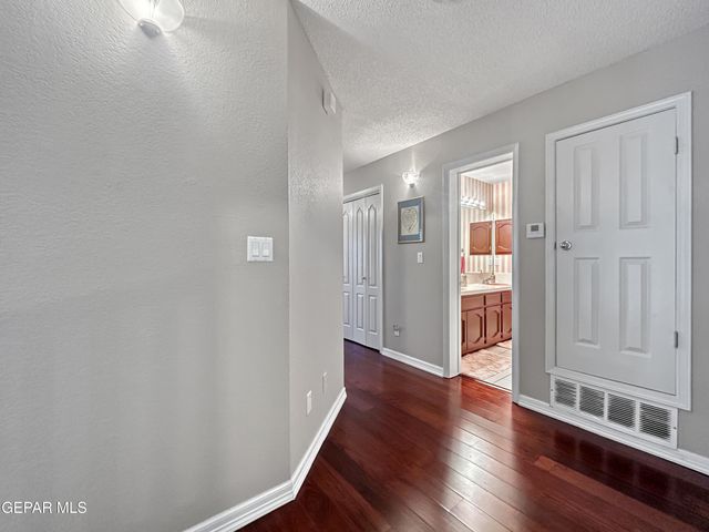 1109 NOBLE RIDGE Way, El Paso, TX 79912