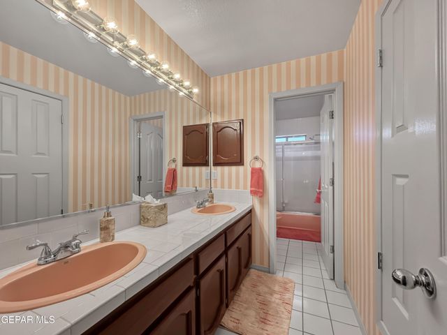 1109 NOBLE RIDGE Way, El Paso, TX 79912