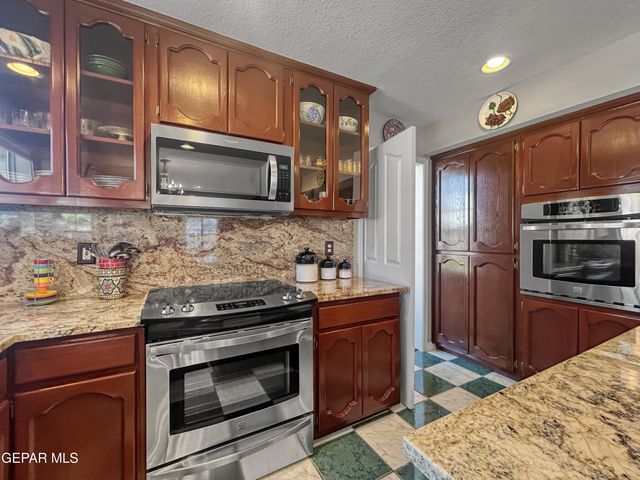 1109 NOBLE RIDGE Way, El Paso, TX 79912