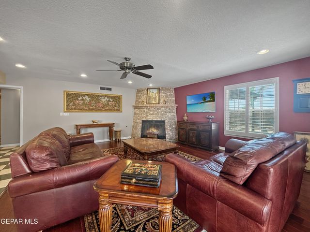 1109 NOBLE RIDGE Way, El Paso, TX 79912