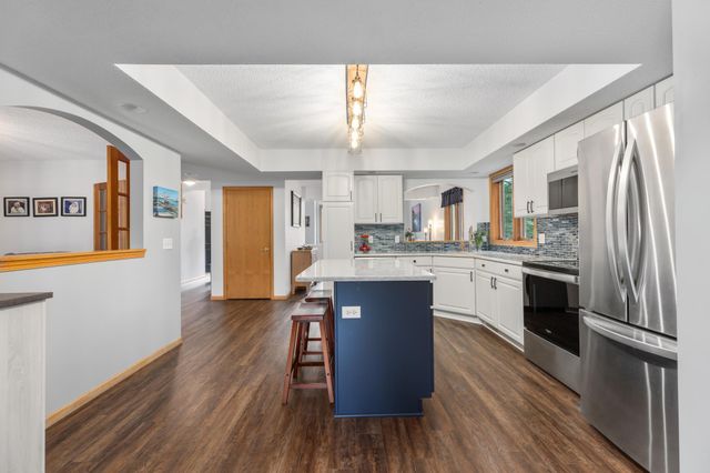 14205 Cherrywood Drive, Baxter, MN 56425