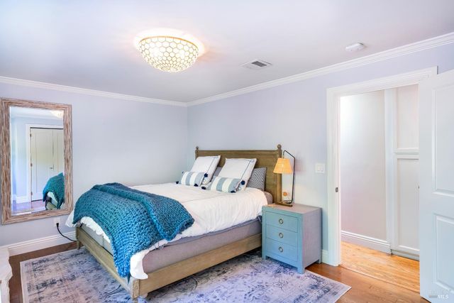 5270 Dry Creek Rd, Napa, CA 94558