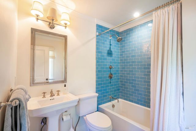 5270 Dry Creek Rd, Napa, CA 94558