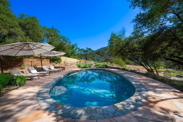 5270 Dry Creek Rd, Napa, CA 94558