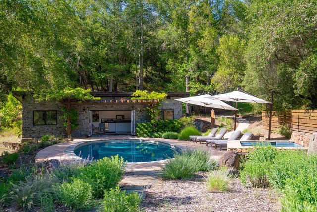 5270 Dry Creek Rd, Napa, CA 94558