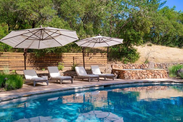 5270 Dry Creek Rd, Napa, CA 94558