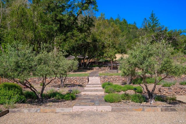 5270 Dry Creek Rd, Napa, CA 94558