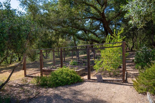 5270 Dry Creek Rd, Napa, CA 94558