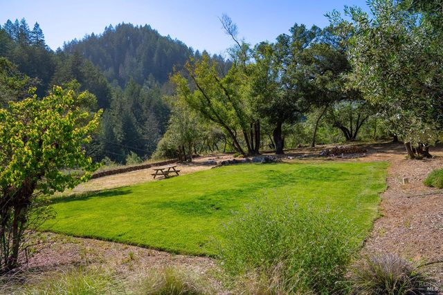 5270 Dry Creek Rd, Napa, CA 94558