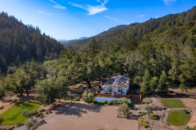 5270 Dry Creek Rd, Napa, CA 94558