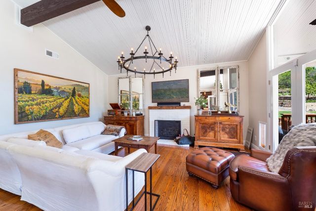 5270 Dry Creek Rd, Napa, CA 94558