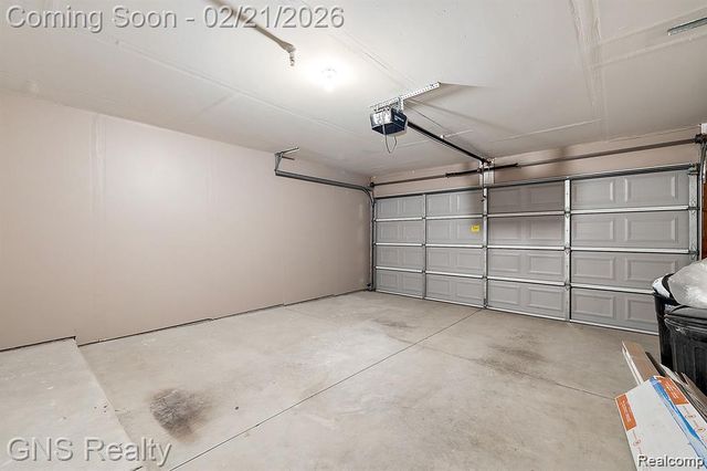 53216 Manchester Avenue, Shelby Charter Township, MI 48316