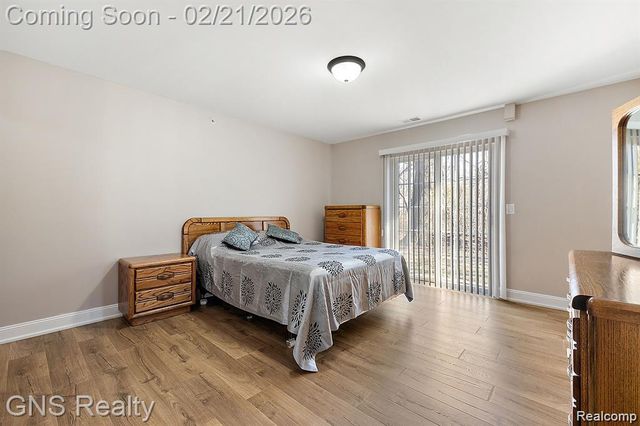 53216 Manchester Avenue, Shelby Charter Township, MI 48316