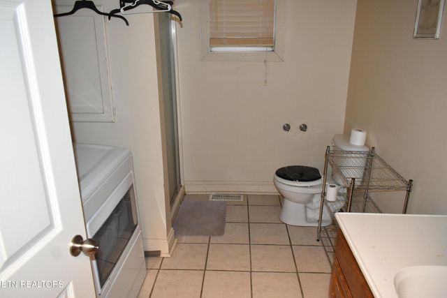 283 Hunley Rd, Speedwell, TN 37870