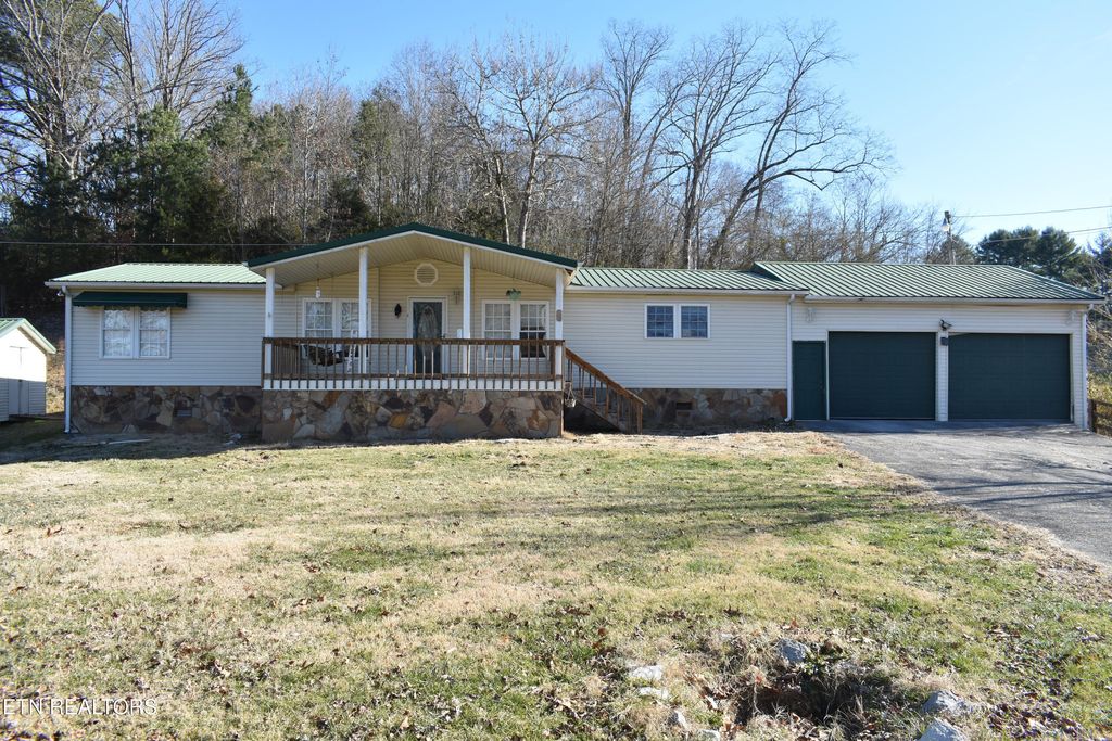 283 Hunley Rd, Speedwell, TN 37870