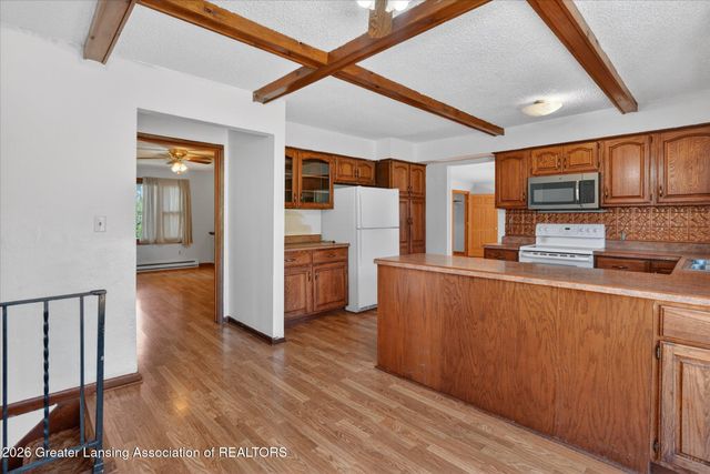 2528 E Nye Highway, Charlotte, MI 48813