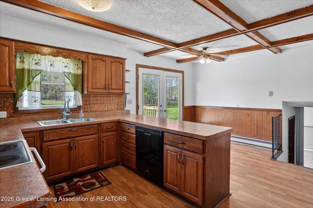 2528 E Nye Highway, Charlotte, MI 48813
