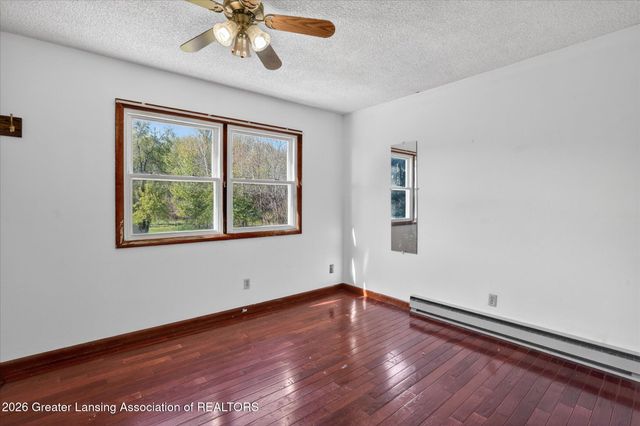 2528 E Nye Highway, Charlotte, MI 48813