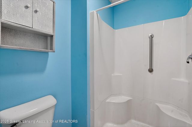 2528 E Nye Highway, Charlotte, MI 48813