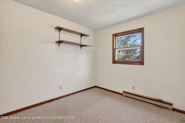 2528 E Nye Highway, Charlotte, MI 48813