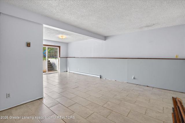 2528 E Nye Highway, Charlotte, MI 48813