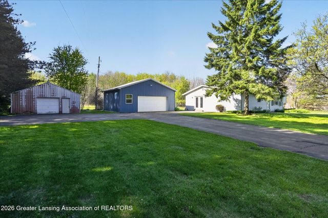 2528 E Nye Highway, Charlotte, MI 48813
