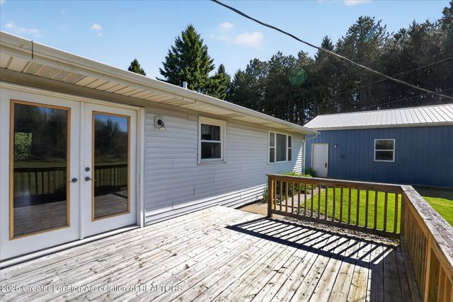 2528 E Nye Highway, Charlotte, MI 48813