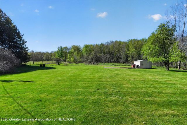 2528 E Nye Highway, Charlotte, MI 48813
