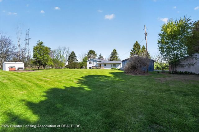 2528 E Nye Highway, Charlotte, MI 48813