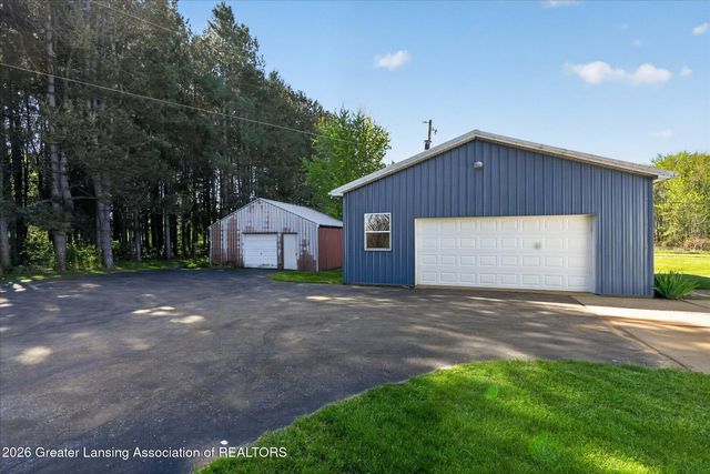 2528 E Nye Highway, Charlotte, MI 48813