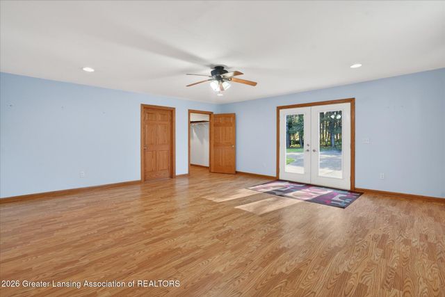 2528 E Nye Highway, Charlotte, MI 48813