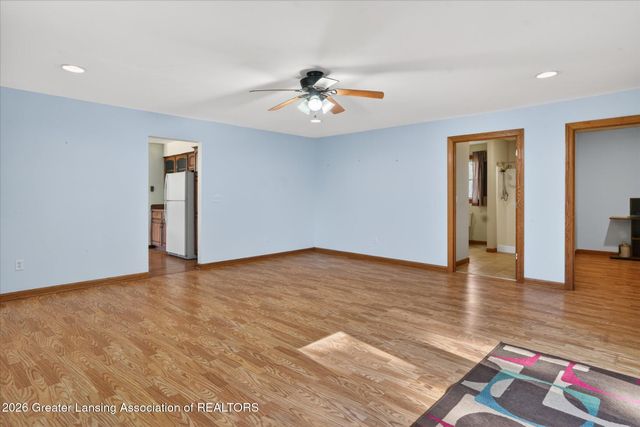 2528 E Nye Highway, Charlotte, MI 48813