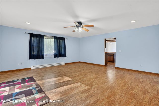 2528 E Nye Highway, Charlotte, MI 48813
