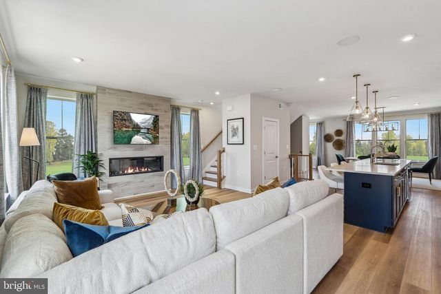 203 CHIANTI TER SE, Leesburg, VA 20175