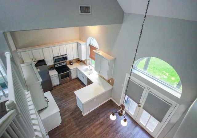 10407 Redwood Drive, Baytown, TX 77523