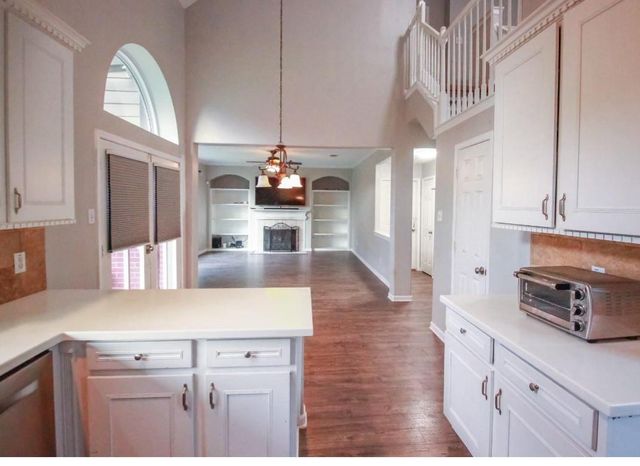 10407 Redwood Drive, Baytown, TX 77523