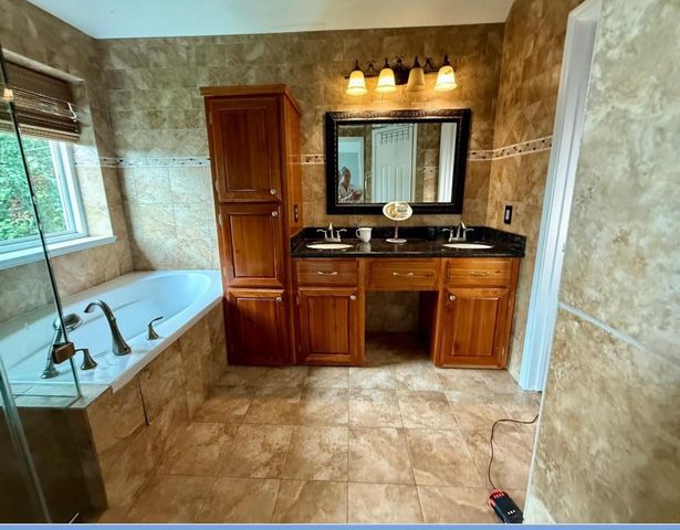 10407 Redwood Drive, Baytown, TX 77523