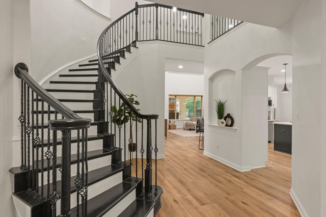 1941 Harvest Dance DR, Leander, TX 78641
