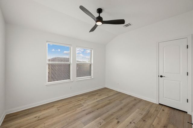 1941 Harvest Dance DR, Leander, TX 78641