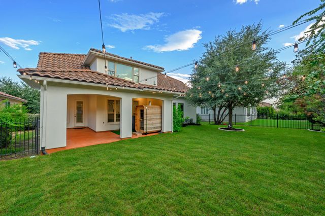 1941 Harvest Dance DR, Leander, TX 78641