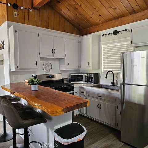 440 W Mojave Boulevard, Big Bear City, CA 92314