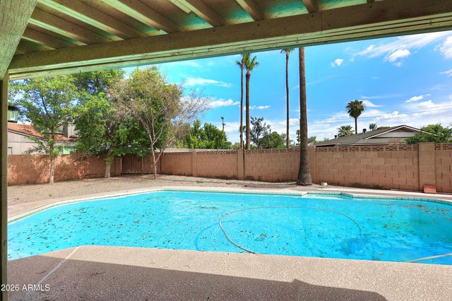 2131 E GENEVA Drive, Tempe, AZ 85282