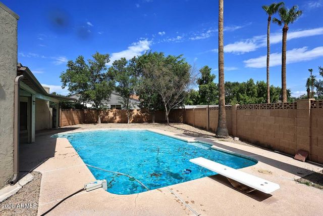2131 E GENEVA Drive, Tempe, AZ 85282