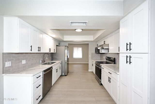 2131 E GENEVA Drive, Tempe, AZ 85282