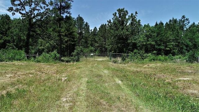 9490 S State Highway 19, Lovelady, TX 75851