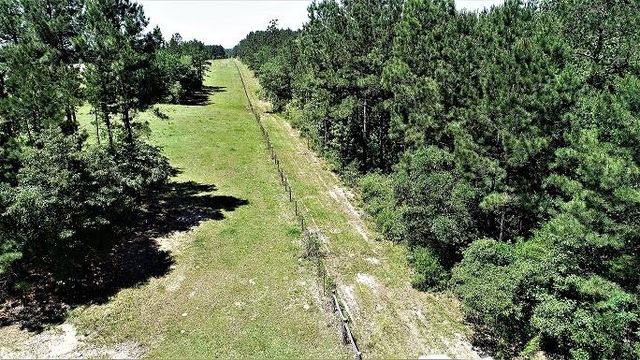 9490 S State Highway 19, Lovelady, TX 75851